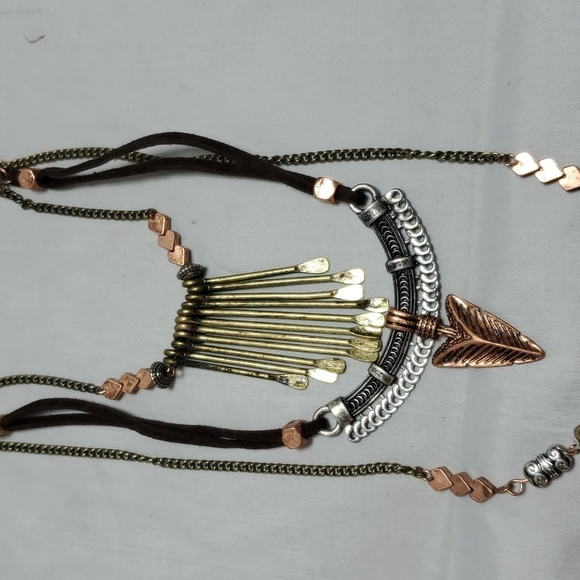 Gimmicks by bke Bohemian 3 strand necklace - Picture 3 of 5